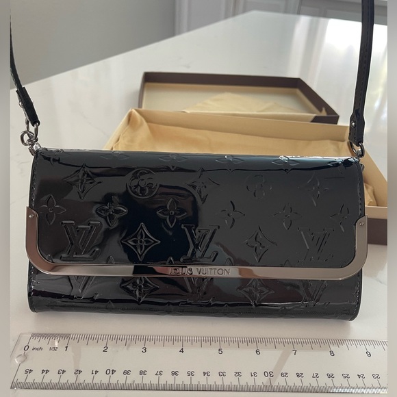 **Authentic** Louis Vuitton Monogram Vernis Rossmore MM in Noir Magnetique - Picture 3 of 12